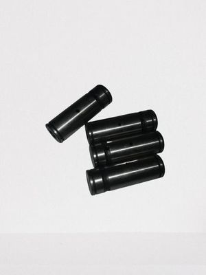 Z12VB. 06.10.03B Rulli in ferro per parti di motori e motori diesel all'interno di Jichai