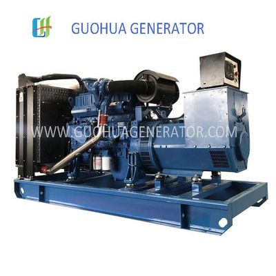 Generatore diesel da 100 kW senza spazzole Genset raffreddato ad acqua con serbatoio di combustibile base Y100